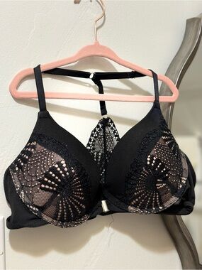 Vince Camuto Black Lace Front-Close T-Back Bra